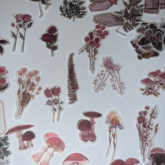 120Pieces Vintage Scrapbook Supplies Pack for Junk Journal Planners DIY Paper - Picture 8 of 8